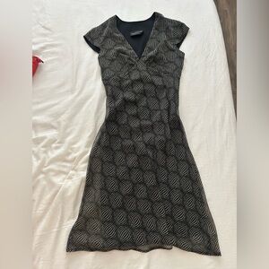 Chic Black and White Geometric Midi Dress